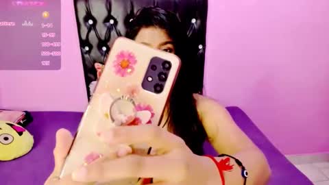 PARADISEQUEEN online show from 3, 3, 2025