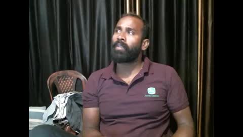 Snapshot of indianh chatting on 4, 2, 2025 indian hairy online show from 4, 2, 2025