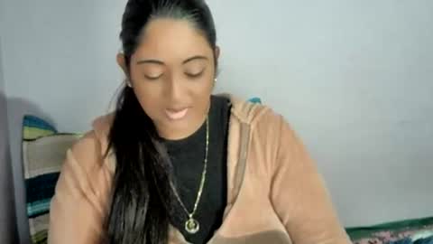 Snapshot of indianplaygal69 chatting on 19, 11, 2025 Indianpalgal69 online show from 19, 11, 2025