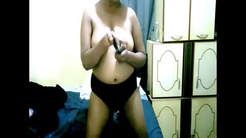 Snapshot of indianpleasures21 chatting on 6, 6, 2026 indianpleasures21 online show from 6, 6, 2026
