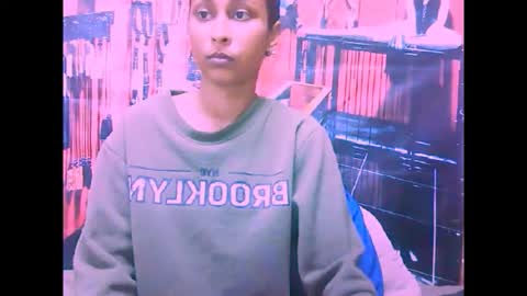 indiansexybutt4u2luv online show from 10, 1, 2026