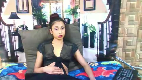 indiansexybutt4u2luv online show from 15, 5, 2026