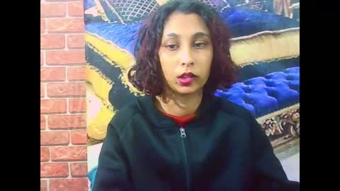 indiansexybutt4u2luv online show from 16, 7, 2026