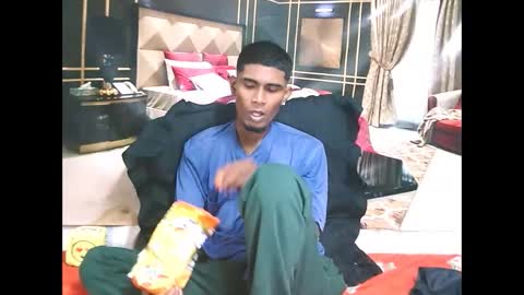 Snapshot of indianthuggin chatting on 15, 5, 2026 BabyFace online show from 15, 5, 2026