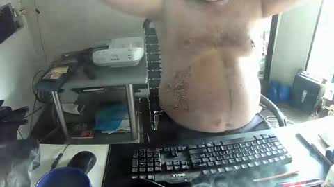 Snapshot of indigolvr chatting on 28, 11, 2025 BroLOU online show from 28, 11, 2025