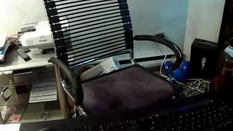 Snapshot of indigolvr chatting on 21, 12, 2025 BroLOU online show from 21, 12, 2025