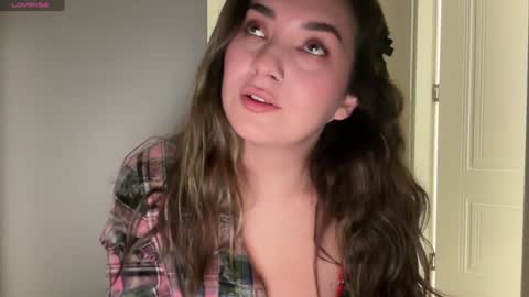 Snapshot of indikaflower chatting on 7, 1, 2025 Indika Flower online show from 7, 1, 2025