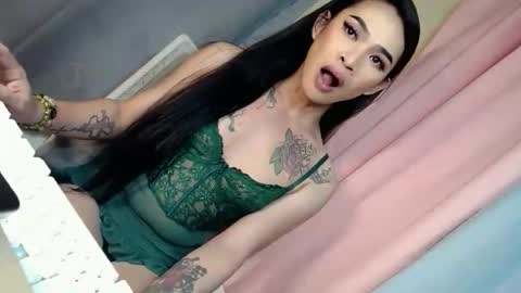 Snapshot of indra_mae chatting on 27, 5, 2026 Mae online show from 27, 5, 2026