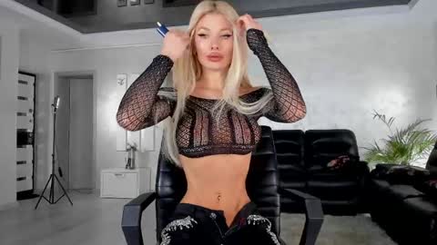 Snapshot of ingridblondy94 chatting on 27, 4, 2026 Ingrid online show from 27, 4, 2026
