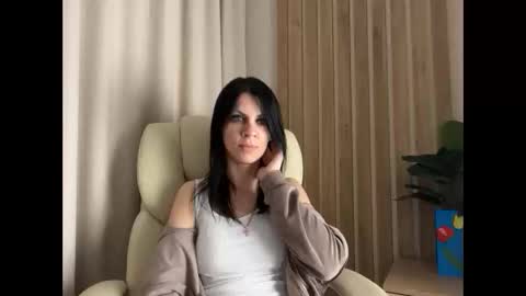 Snapshot of injaathome chatting on 27, 4, 2026 InjaAtHome online show from 27, 4, 2026