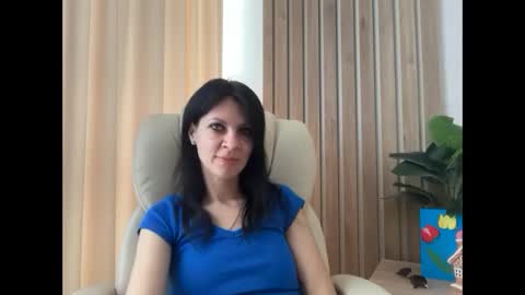 Snapshot of injaathome chatting on 16, 5, 2026 InjaAtHome online show from 16, 5, 2026