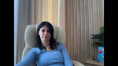 Snapshot of injaathome chatting on 26, 5, 2026 InjaAtHome online show from 26, 5, 2026
