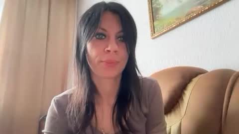 Snapshot of injaathome chatting on 31, 5, 2026 InjaAtHome online show from 31, 5, 2026