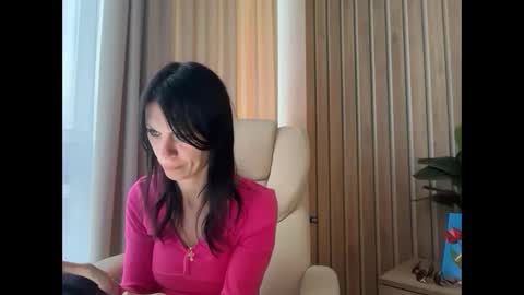 Snapshot of injaathome chatting on 31, 5, 2026 InjaAtHome online show from 31, 5, 2026