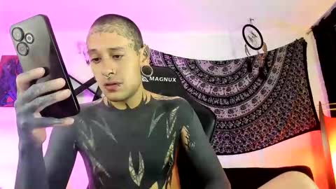 Snapshot of ink_u_buzz chatting on 23, 11, 2025 Dani online show from 23, 11, 2025