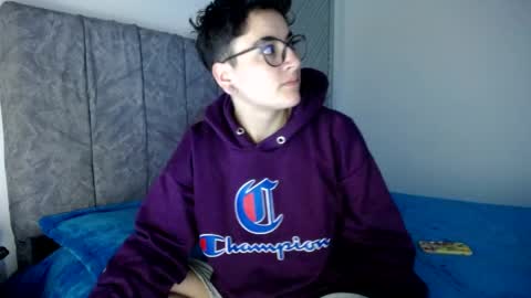 lyan onlyfans n linda online show from 8, 4, 2026