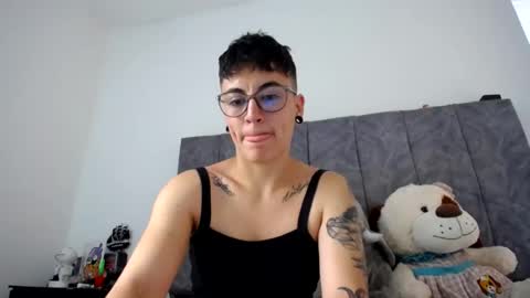 lyan onlyfans n linda online show from 8, 7, 2026