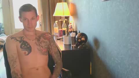 inkedsweed69 online show from 20, 4, 2026