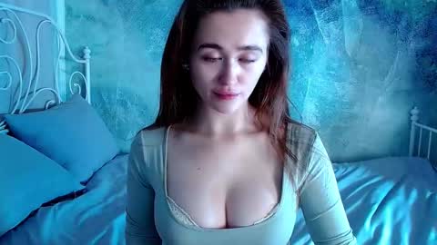 Lina online show from 15, 12, 2025