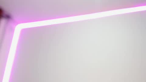 Snapshot of innocent_fox chatting on 14, 1, 2025 Abril online show from 14, 1, 2025