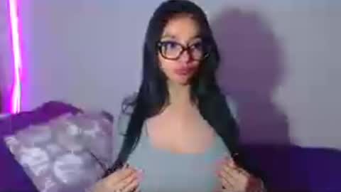 Snapshot of innocent_fox chatting on 1, 7, 2026 Abril online show from 1, 7, 2026