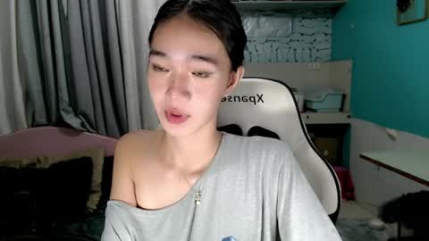 Snapshot of innocent_reign69 chatting on 22, 4, 2026 Reign online show from 22, 4, 2026