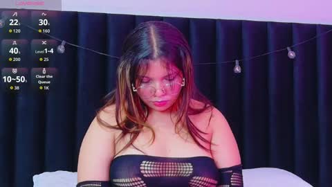 innocenthazel online show from 19, 10, 2025