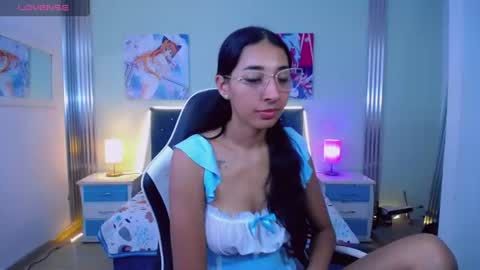 Snapshot of inocent_luna chatting on 25, 7, 2026 Luna moon online show from 25, 7, 2026