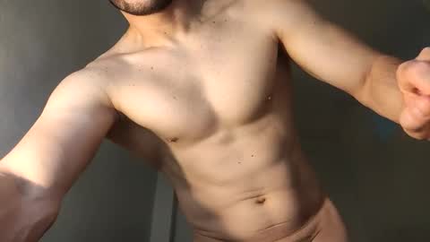Snapshot of insistente chatting on 16, 4, 2026 INSTAGRAM camilodlx online show from 16, 4, 2026
