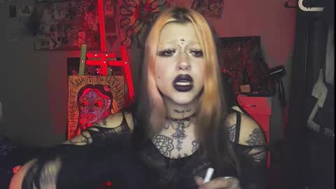 Snapshot of insunnity666 chatting on 20, 11, 2025 Insunnity666 online show from 20, 11, 2025