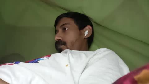 interne8famous online show from 3, 11, 2025