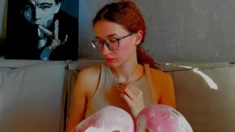 Snapshot of internetsexplorer chatting on 22, 3, 2026 Bernadette Join online show from 22, 3, 2026