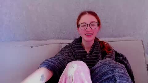 Snapshot of internetsexplorer chatting on 3, 5, 2026 Bernadette Join online show from 3, 5, 2026