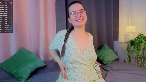 Mia online show from 9, 9, 2025
