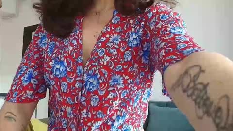 Snapshot of ireneblue_ chatting on 25, 3, 2026 Irene online show from 25, 3, 2026