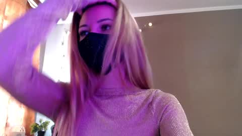 Lily online show from 4, 4, 2026