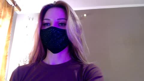 Lily online show from 7, 4, 2026