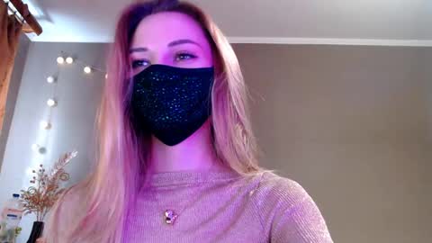 Snapshot of iris_lave chatting on 22, 4, 2026 Lily online show from 22, 4, 2026