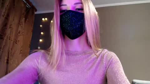 Snapshot of iris_lave chatting on 15, 5, 2026 Lily online show from 15, 5, 2026