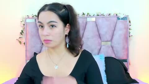 Snapshot of iris_mandarinne chatting on 19, 6, 2026 Iris online show from 19, 6, 2026