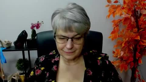 Snapshot of iris_xdesire chatting on 5, 12, 2024 I R I S online show from 5, 12, 2024