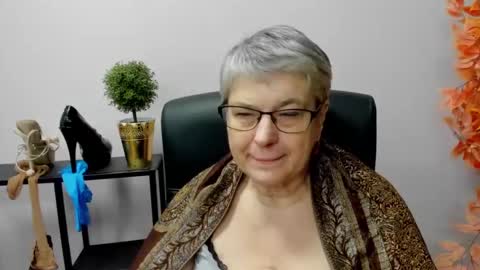 Snapshot of iris_xdesire chatting on 2, 1, 2025 I R I S online show from 2, 1, 2025