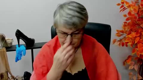 Snapshot of iris_xdesire chatting on 4, 2, 2025 I R I S online show from 4, 2, 2025
