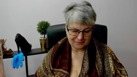 Snapshot of iris_xdesire chatting on 17, 2, 2025 I R I S online show from 17, 2, 2025