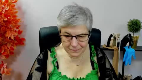 I R I S online show from 7, 11, 2025