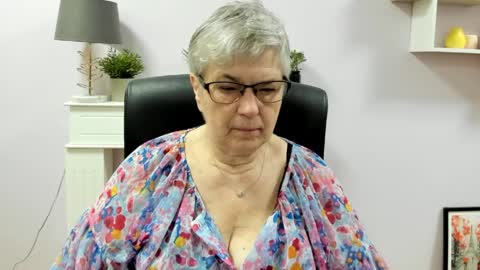 I R I S online show from 25, 5, 2026
