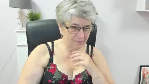 I R I S online show from 6, 7, 2026