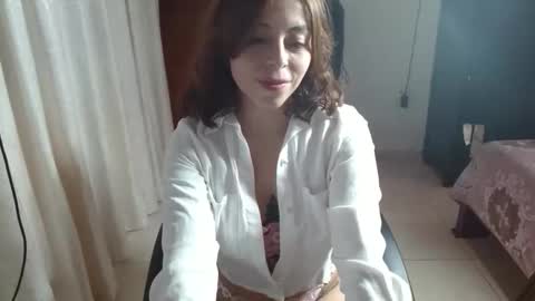 Snapshot of irisarellano_ chatting on 9, 5, 2026 irisarellano_ online show from 9, 5, 2026