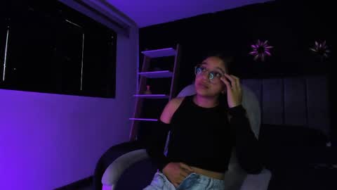 Iris Fyre  online show from 20, 4, 2026