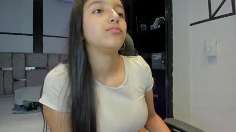 Iris Fyre  online show from 18, 5, 2026